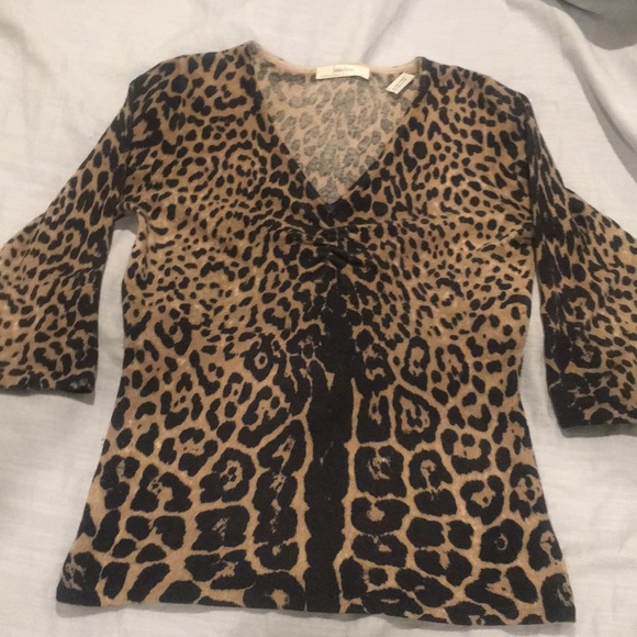 Neiman Marcus Sweaters - Neiman Marcus cashmere sweater